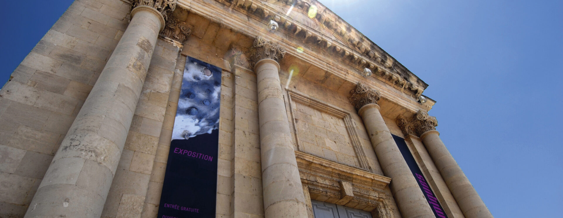 Façade de la galerie des Pénitents Noirs, Centre d'Art Aubagne.