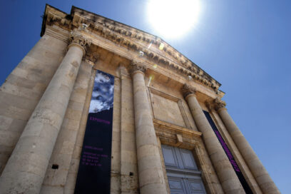 Façade de la galerie des Pénitents Noirs, Centre d'Art Aubagne. - Agrandir l'image, fenêtre modale