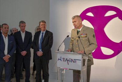 Agrandir l'image 16 sur 18, fenêtre modale